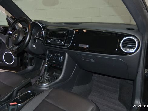Used 2012 Volkswagen Beetle 2.5 FWD image 14