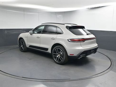 New 2026 Porsche Macan image 3