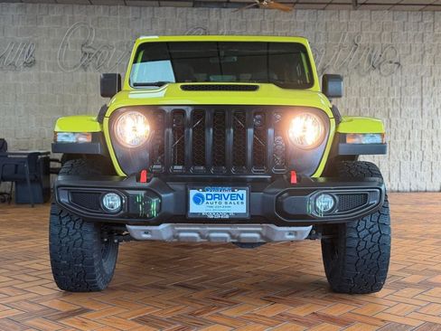 Used 2023 Jeep Gladiator Mojave w/ Trailer Tow Package AWD/4WD image 3