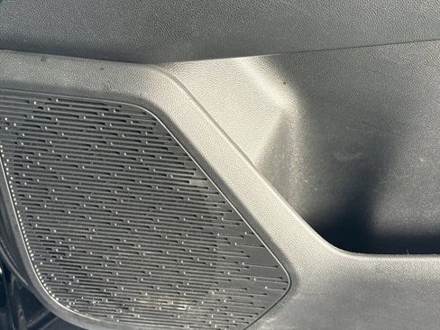 Used 2026 Chevrolet Equinox LT w/ LPO, Floor Liner Package FWD image 27