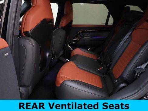 Used 2024 Land Rover Range Rover Sport AWD/4WD image 39