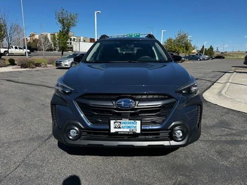 Used 2024 Subaru Outback Premium AWD/4WD image 3