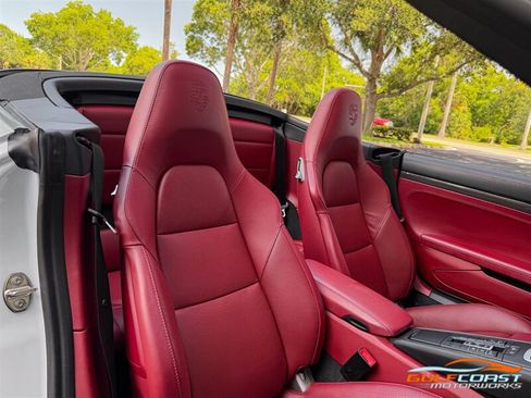 Used 2018 Porsche 911 Turbo S AWD/4WD image 34