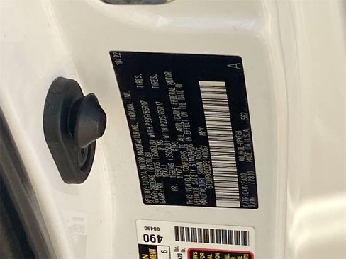 Used 2023 Toyota Sienna LE image 30