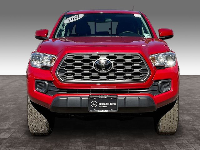 Used 2021 Toyota Tacoma SR AWD/4WD image 2