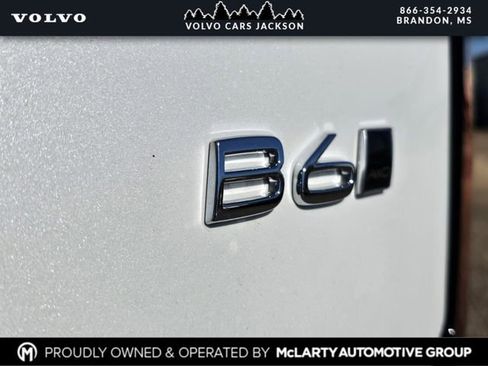 New 2026 Volvo XC90 B6 Plus w/ Protection Package Premier image 26