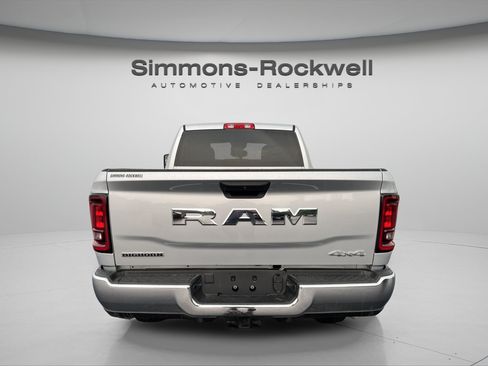 Used 2026 RAM 2500 Big Horn AWD/4WD image 4
