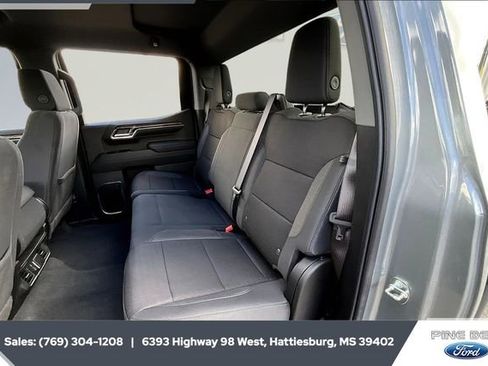 Used 2024 Chevrolet Silverado 1500 LT image 19