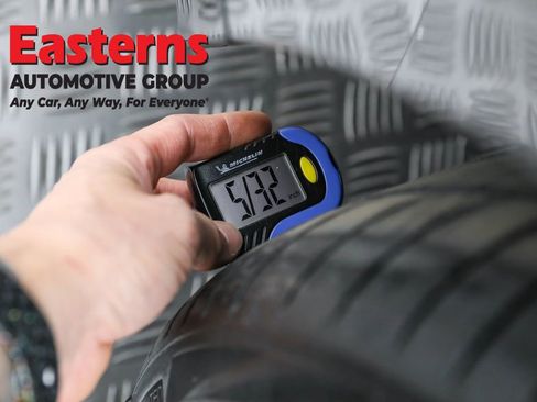 Used 2023 BMW 760i xDrive w/ Executive Package image 32