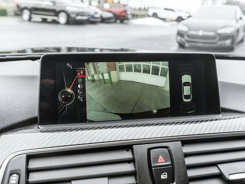 Used 2016 BMW M4 Coupe image 13