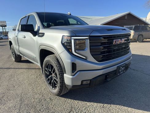 Used 2025 GMC Sierra 1500 Elevation w/ Preferred Package image 1