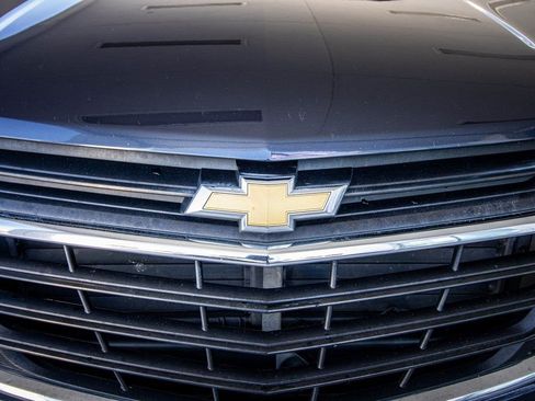 Used 2019 Chevrolet Equinox LS image 8