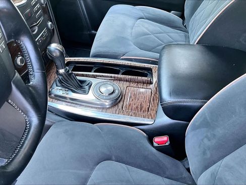 Used 2019 Nissan Armada SV w/ Driver Package RWD image 17