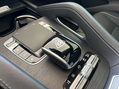 Used 2023 Mercedes-Benz Maybach GLS 600 4MATIC image 60