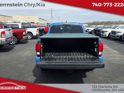 Used 2019 Toyota Tacoma TRD Sport image 24