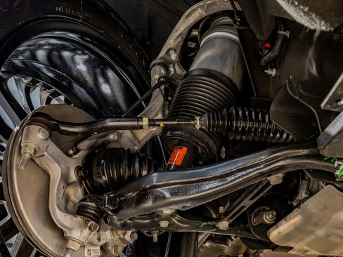 Used 2025 GMC Yukon Denali Ultimate image 14