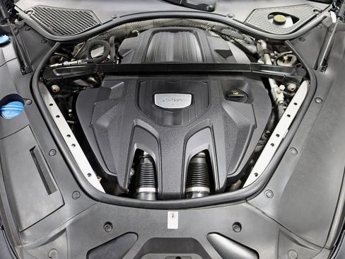 Used 2018 Porsche Panamera 4S w/ Premium Package Plus image 40