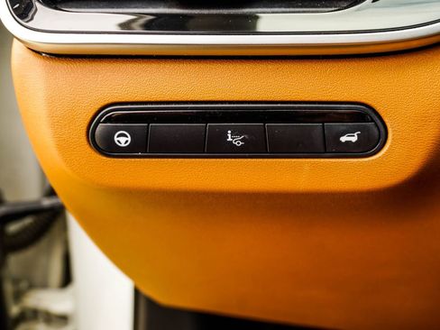 Used 2023 INFINITI QX60 Sensory w/ Vision Package image 32