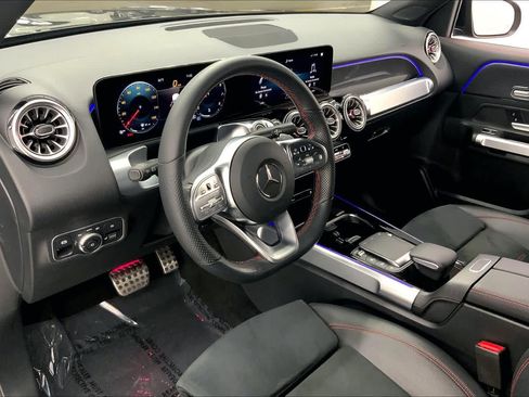 Used 2023 Mercedes-Benz GLB 250 image 20