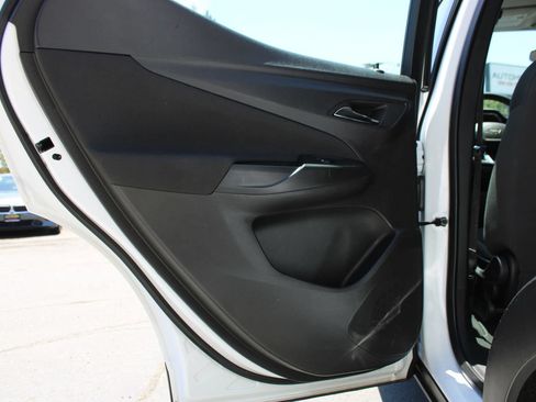 Used 2023 Chevrolet Bolt EUV LT FWD image 13