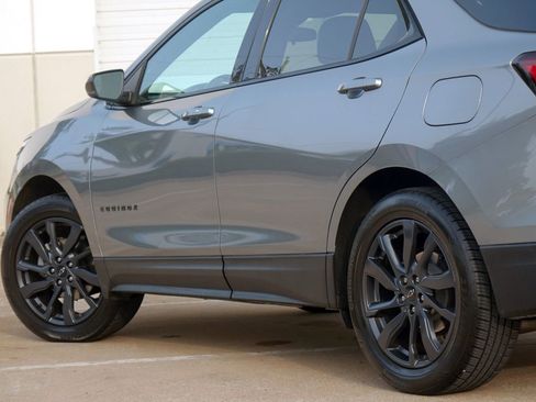Used 2024 Chevrolet Equinox RS FWD image 33