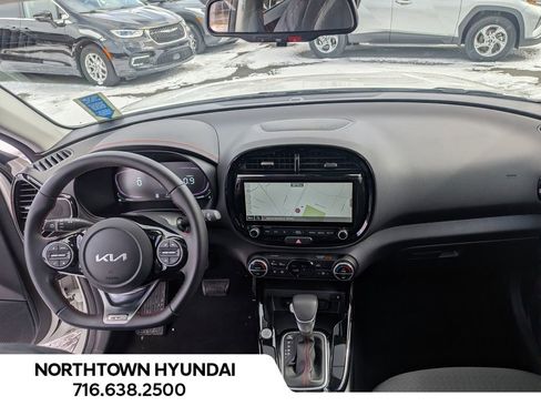 Used 2023 Kia Soul GT-Line image 6