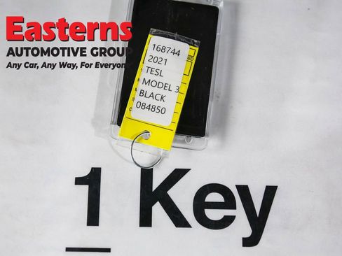 Used 2021 Tesla Model 3 Standard Range Plus image 22