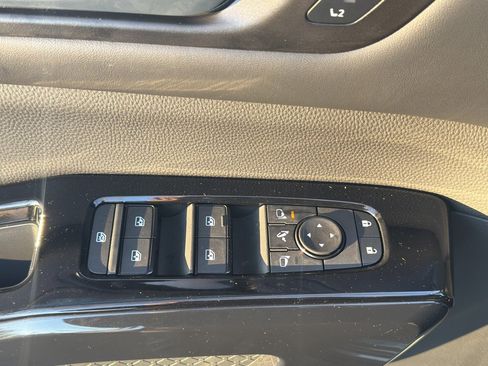 New 2026 Nissan Pathfinder Platinum image 18