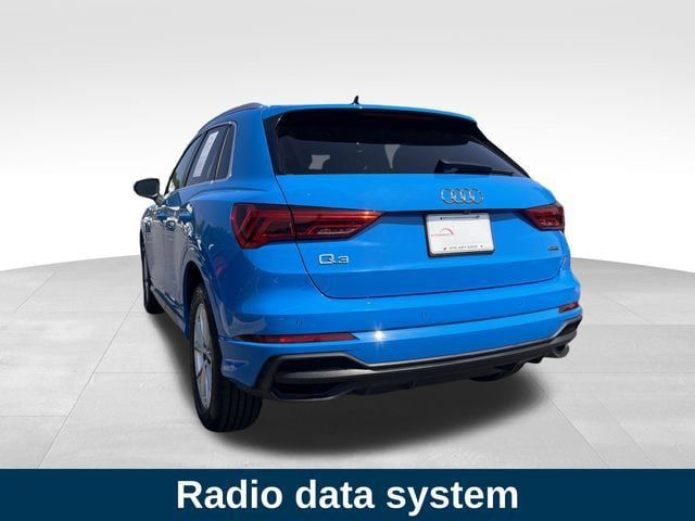 Used 2023 Audi Q3 2.0T Premium AWD/4WD image 3