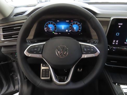 New 2026 Volkswagen Atlas SEL Premium R-Line AWD/4WD image 16