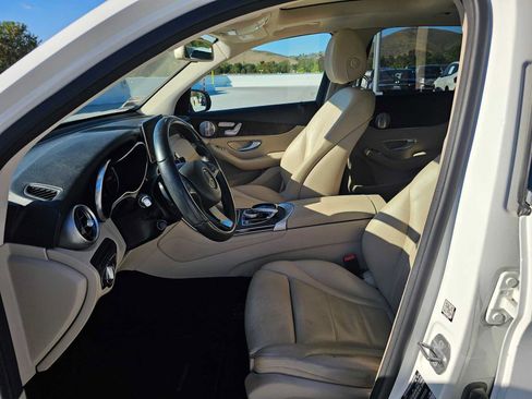 Used 2018 Mercedes-Benz GLC 300 4MATIC image 20