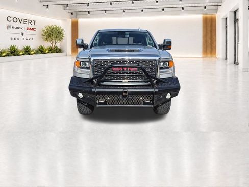 Used 2018 GMC Sierra 2500 Denali w/ Duramax Plus Package AWD/4WD image 3