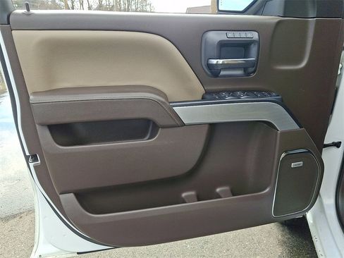 Used 2018 Chevrolet Silverado 1500 LTZ Z71 w/ LTZ Plus Package image 12