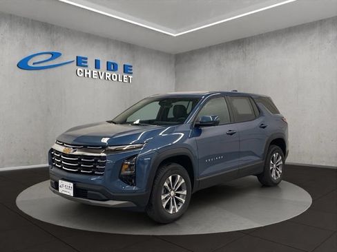 New 2026 Chevrolet Equinox LT w/ Convenience Package II AWD/4WD image 4