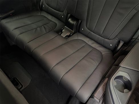 Used 2019 BMW X7 xDrive40i w/ Cold Weather Package image 40