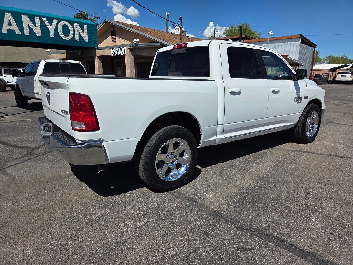 Used 2020 RAM 1500 Classic SLT w/ Luxury Group AWD/4WD image 9