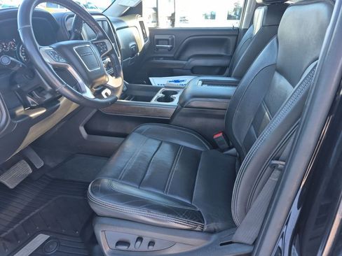 Used 2018 GMC Sierra 3500 Denali w/ Duramax Plus Package image 9