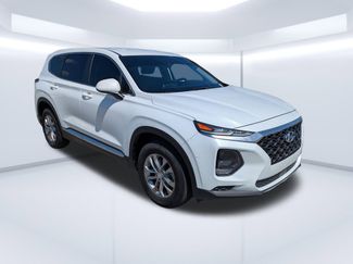 Used 2019 Hyundai Santa Fe SE image 1