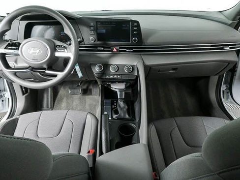 New 2026 Hyundai Elantra SE image 26