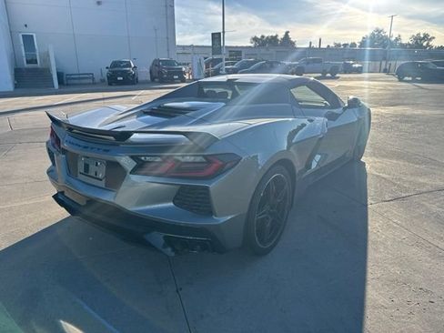 Used 2023 Chevrolet Corvette Stingray Premium Conv w/ Z51 Performance Package RWD image 5