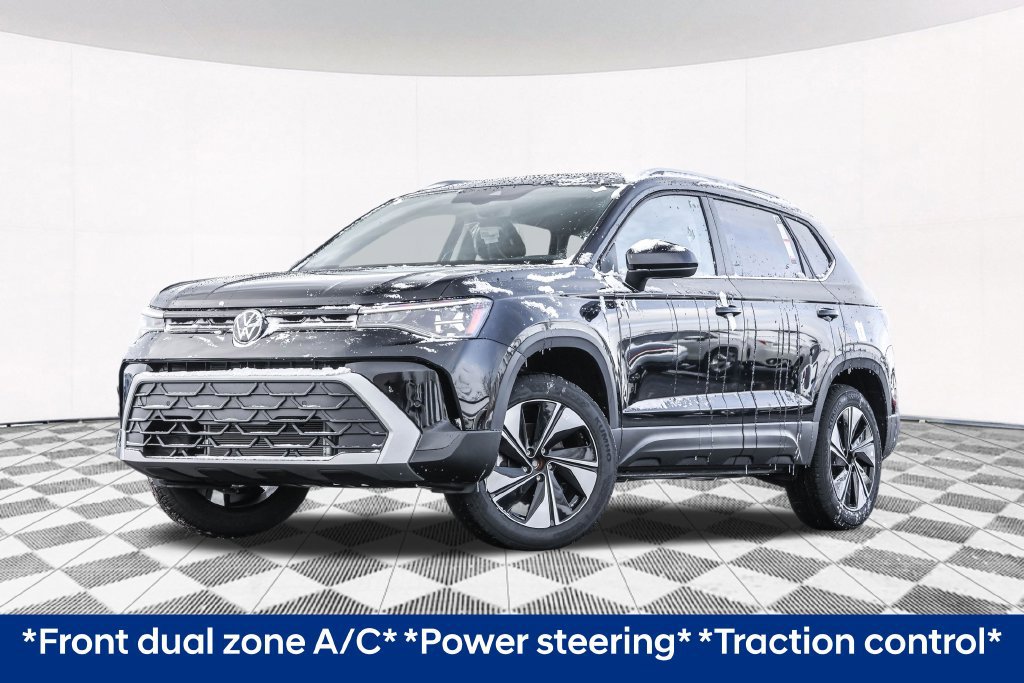 Used 2026 Volkswagen Taos SE AWD/4WD image 2