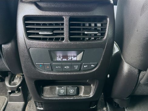 Used 2020 Acura MDX FWD image 17
