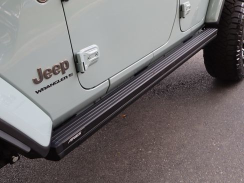 Used 2024 Jeep Wrangler Unlimited Rubicon 392 image 18