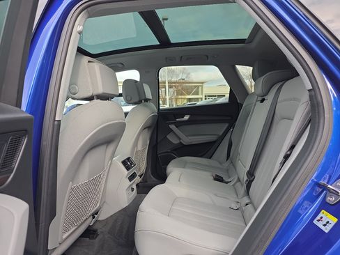 Used 2021 Audi Q5 e Premium Plus w/ Premium Plus Package image 38
