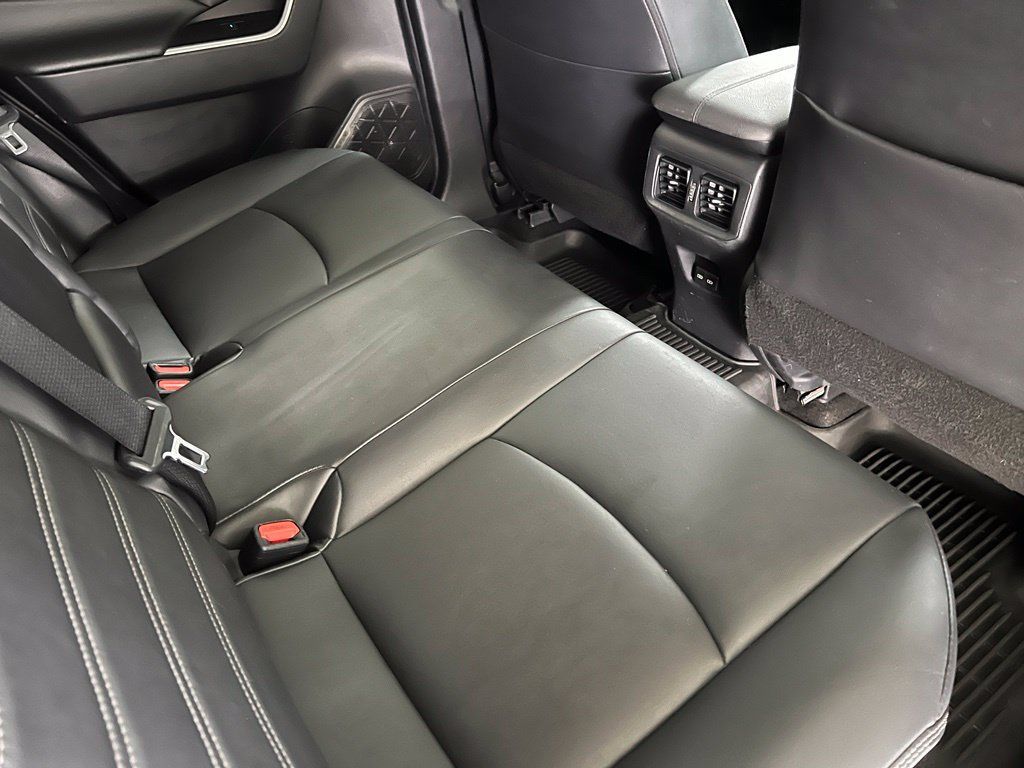 Used 2022 Toyota RAV4 XLE Premium AWD/4WD image 20