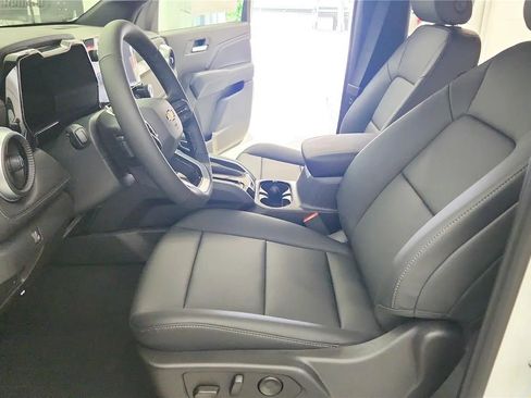 New 2026 Chevrolet Colorado LT w/ LT Convenience Package AWD/4WD image 23