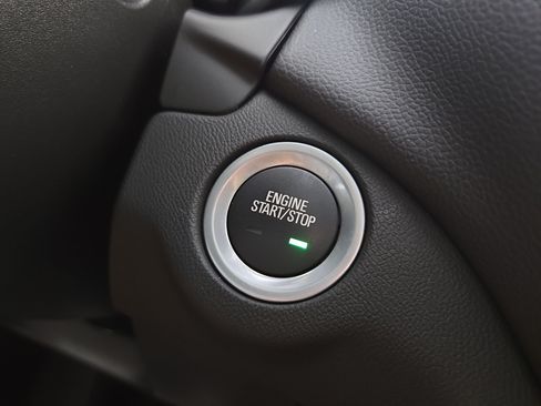 Certified 2024 Chevrolet Equinox LT FWD image 24