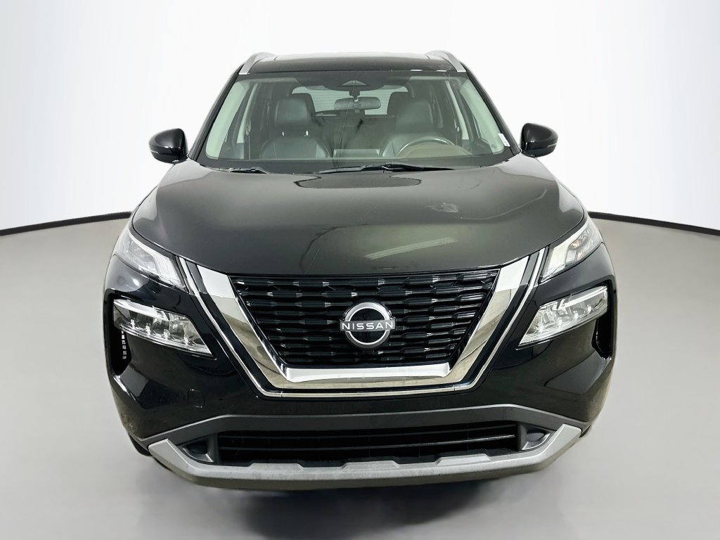 Used 2023 Nissan Rogue SV w/ SV Premium Package AWD/4WD image 2