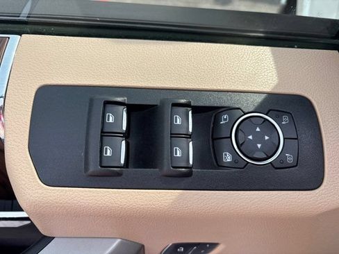 Used 2018 Ford F150 Lariat RWD image 16