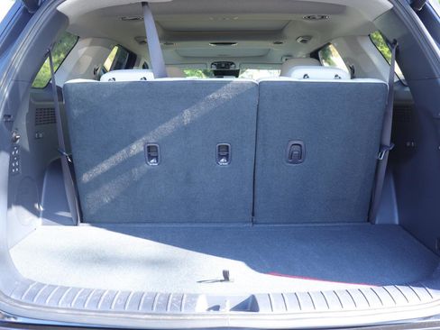 Used 2023 Hyundai Palisade Limited w/ Cargo Package image 16